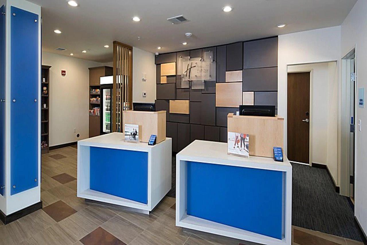 Hotel Express & - Michigan By Ihg
