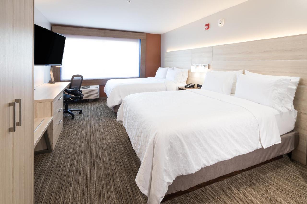 Holiday Express & - By Ihg 3*